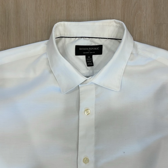 Banana Republic White Dress Shirt - 006 - Picture 2 of 5